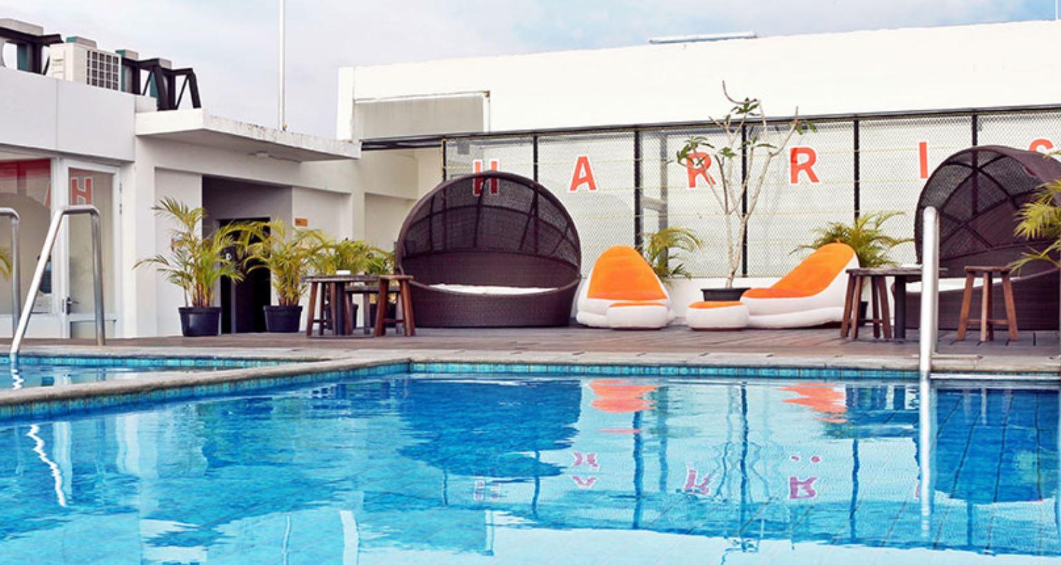Harris Hotel Pontianak Exterior photo