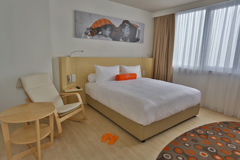 Harris Hotel Pontianak Exterior photo